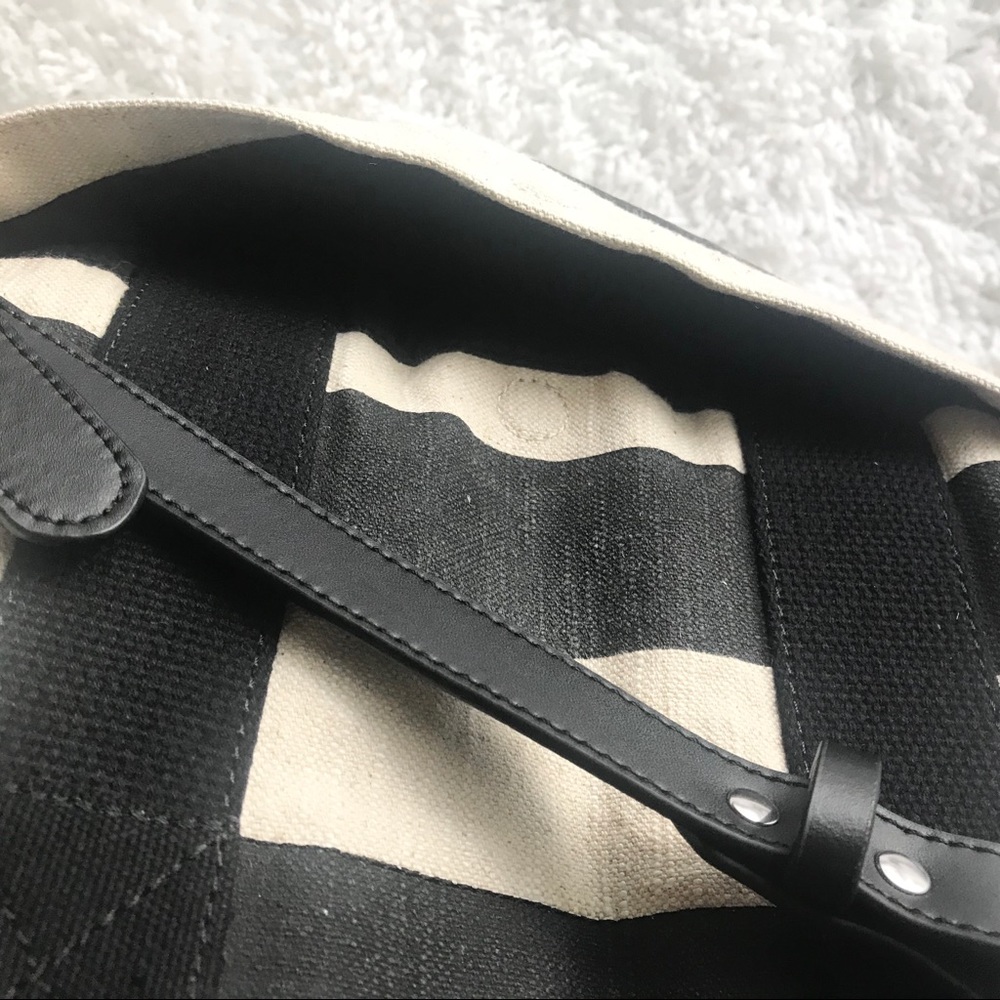 Pottery Barn Kids Fillmore striped diaper bag - Picture 4 of 8